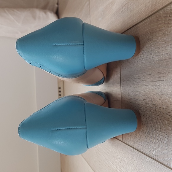 B.A.I.T. Vintage Inspired Like New Shoes - Picture 3 of 6